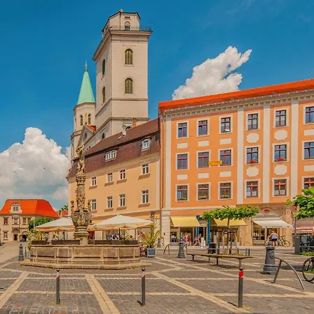Haus Am Rande Der Stadt *